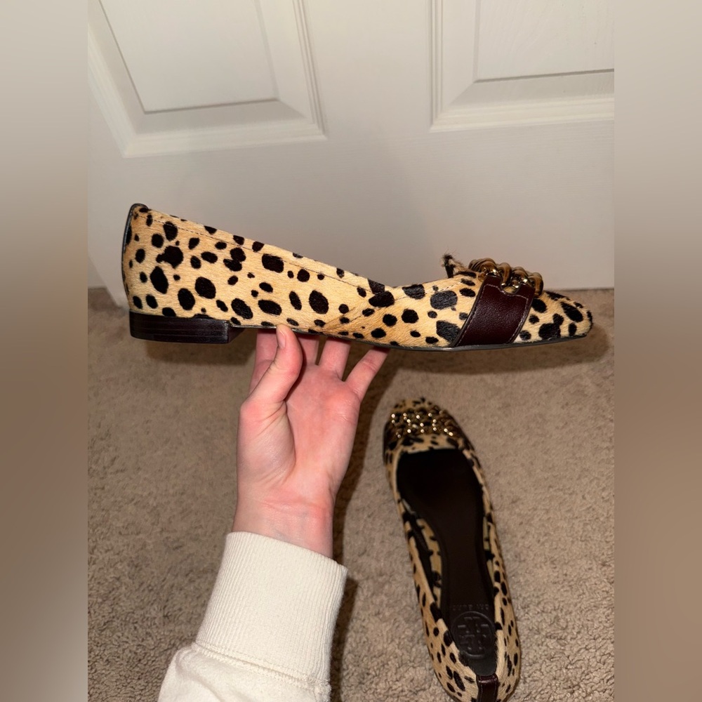 Tory Burch Leopard hair Hana gold chain flats, women’s size 8